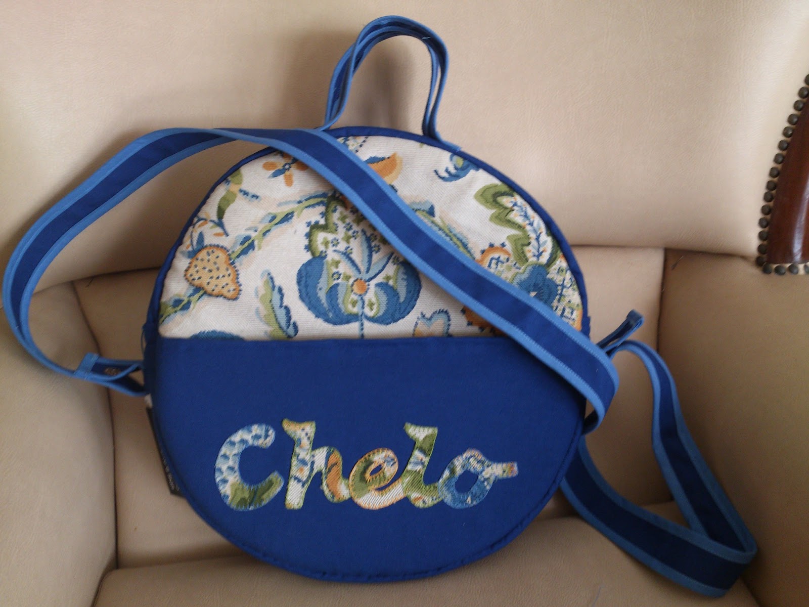 Trécolas. Fundas de pandereta. Una funda de pandereta personalizada....