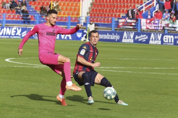 El Málaga suma un punto de Almendralejo (0-0)