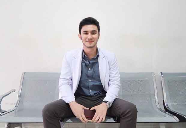 Dokter Anton Tanjung Bayi Super Tampan Yang Bikin Netizen Penasaran