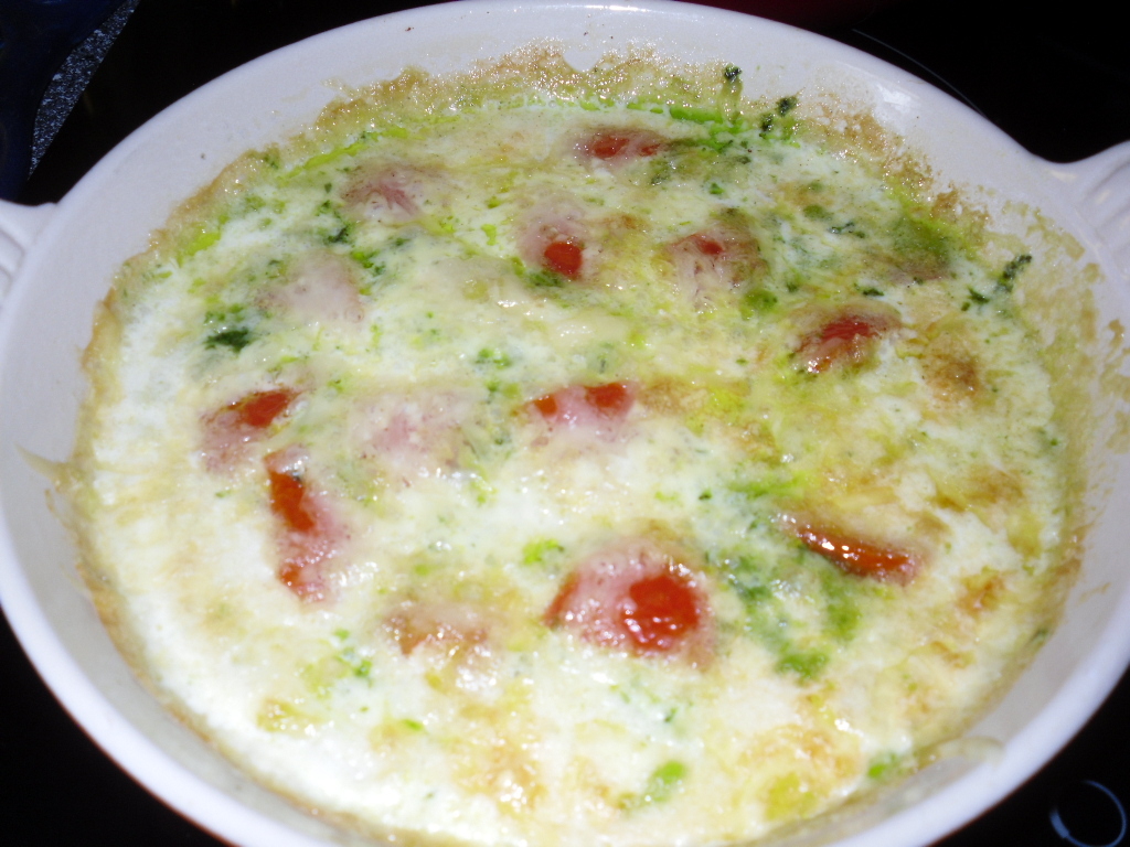 Tapas, al Horno y Pan: Spargel-Gratin mit Tomaten