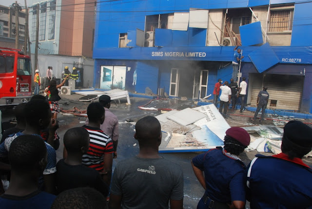Photos: Fire Destroys Samsung Nigeria Office In Opebi Ikeja Lagos