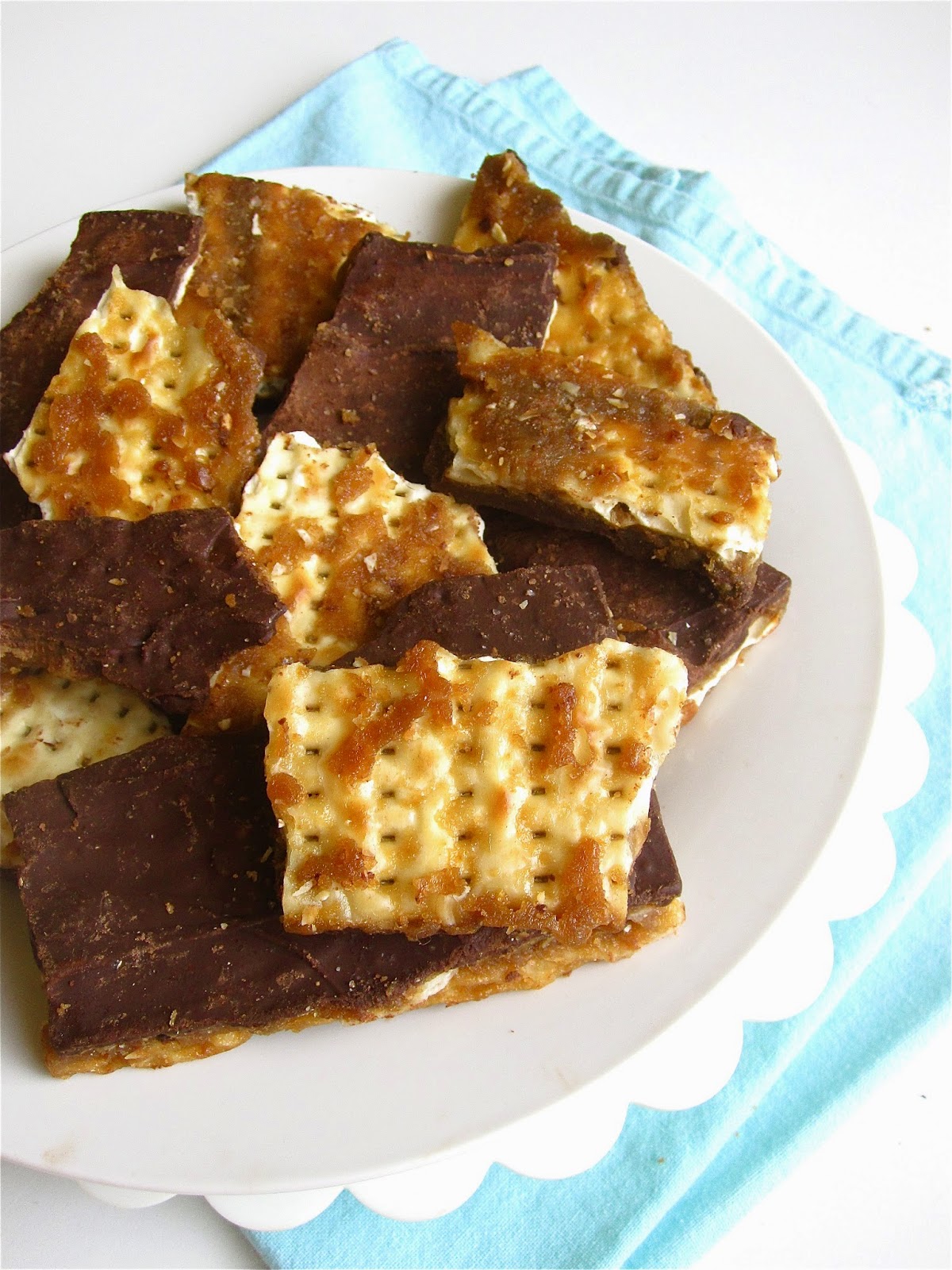 Passover Chocolate Toffee Sea Salt Matzah Brittle The Lindsay Ann