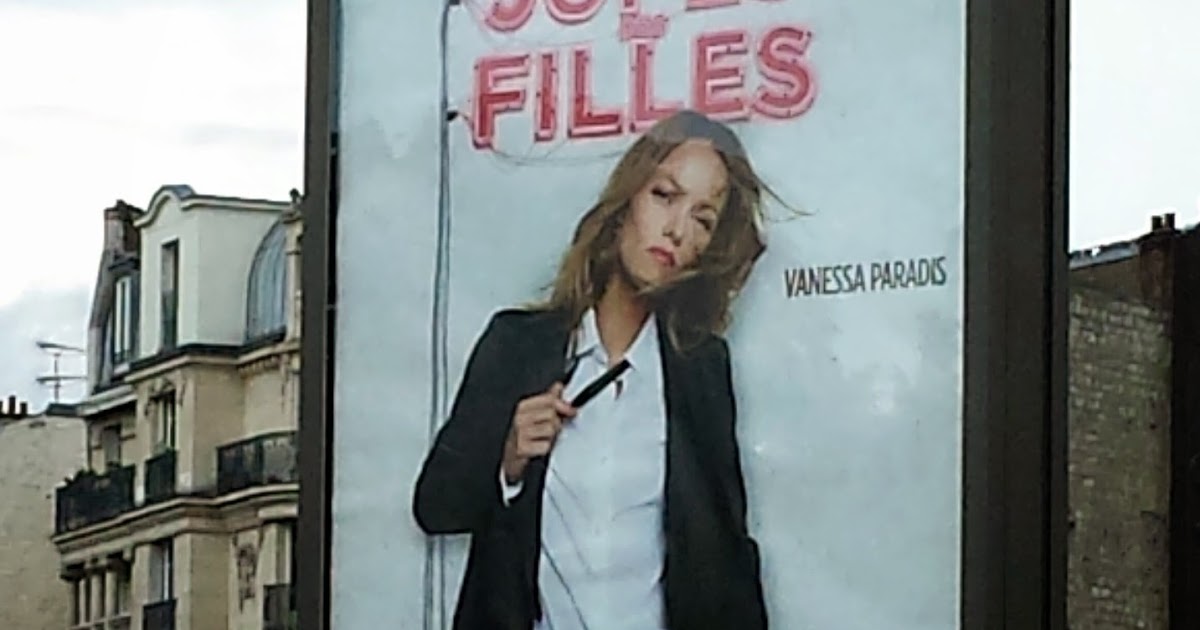 Sous Les Jupes Des Serveuses Francis Alexandre KKISS: Que se passe-t-il sous les jupes des filles
