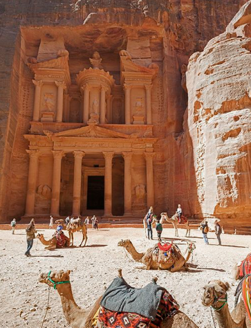 8 Historical Caves In The World 8 Historical Caves In The World