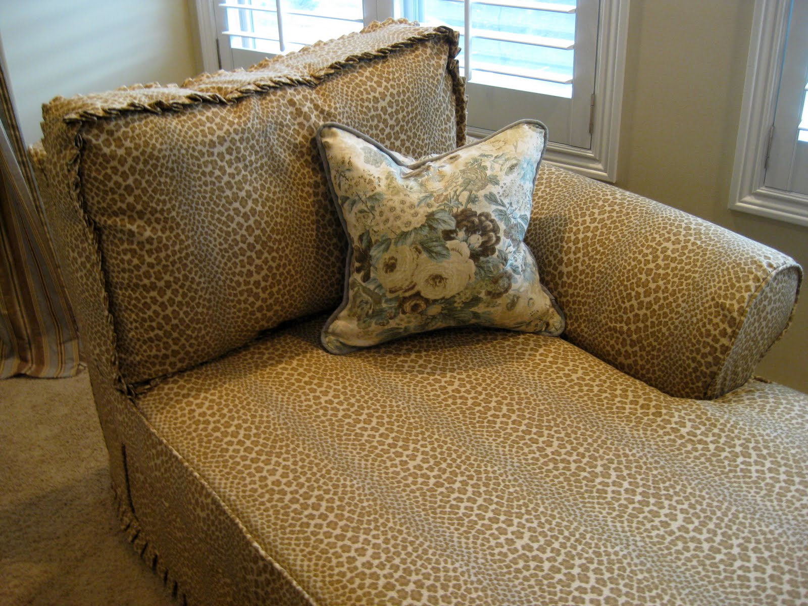 Custom Slipcovers by Shelley: April 2011