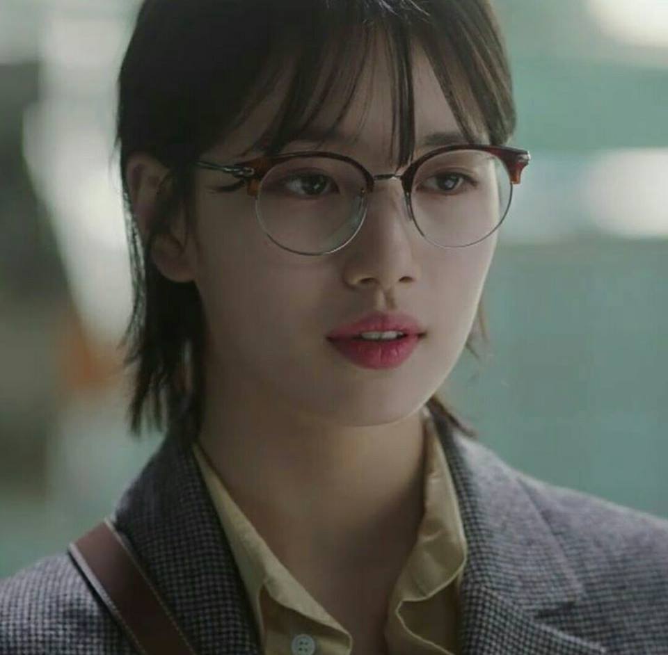 Pictures Of Suzy Bae In "While You Were Sleeping" For September 29, 2017
