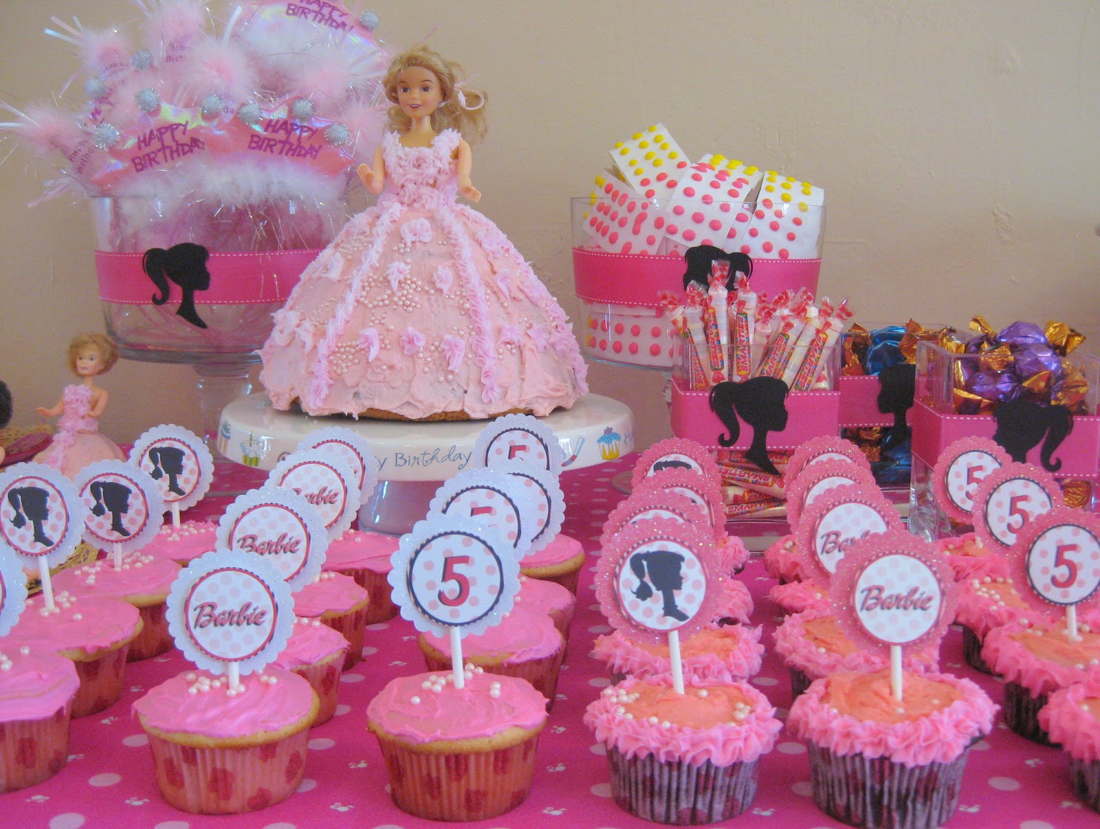 swanky-chic-fete-pink-barbie-party-a-5th-birthday-party