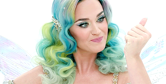 AKI GIFS: 20 Gifs Katy Perry