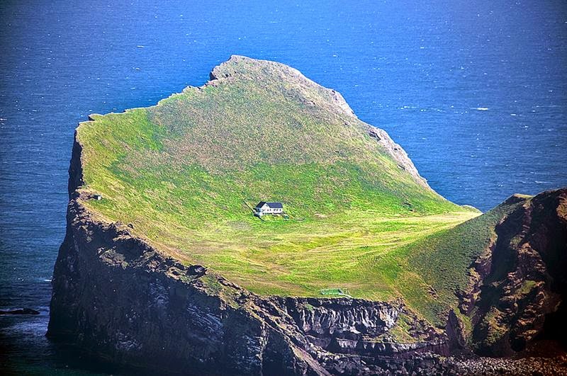 The Mysterious House, Elliðaey Island