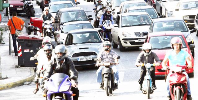 Έρχεται άγριο «τσεκούρι»: Πότε και γιατί τα ΚΤΕΟ θα «κόψουν» εκατομμύρια οχήματα Έρχεται άγριο «τσεκούρι»: Πότε και γιατί τα ΚΤΕΟ θα «κόψουν» εκατομμύρια οχήματα