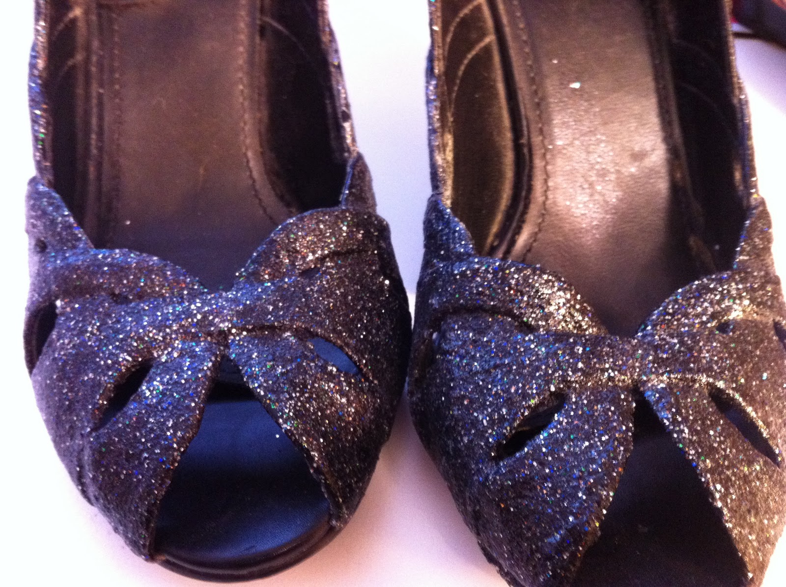 Want to get Crafty?: Glitter Shoes