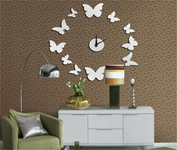 Unusual Wall Clock for Contemporary Room Design