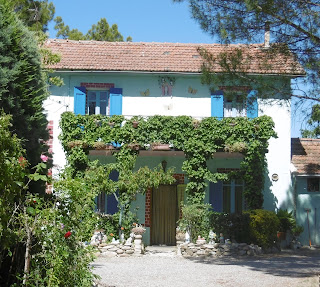 Maison bleue , Oraison, malooka