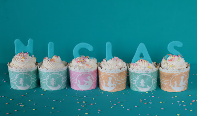 Rhabarber Kokos Cupcake für Niclas Burzeltag - Tortenschlaraffenland