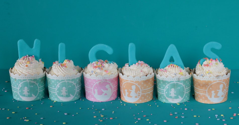 Rhabarber Kokos Cupcake für Niclas Burzeltag - Tortenschlaraffenland