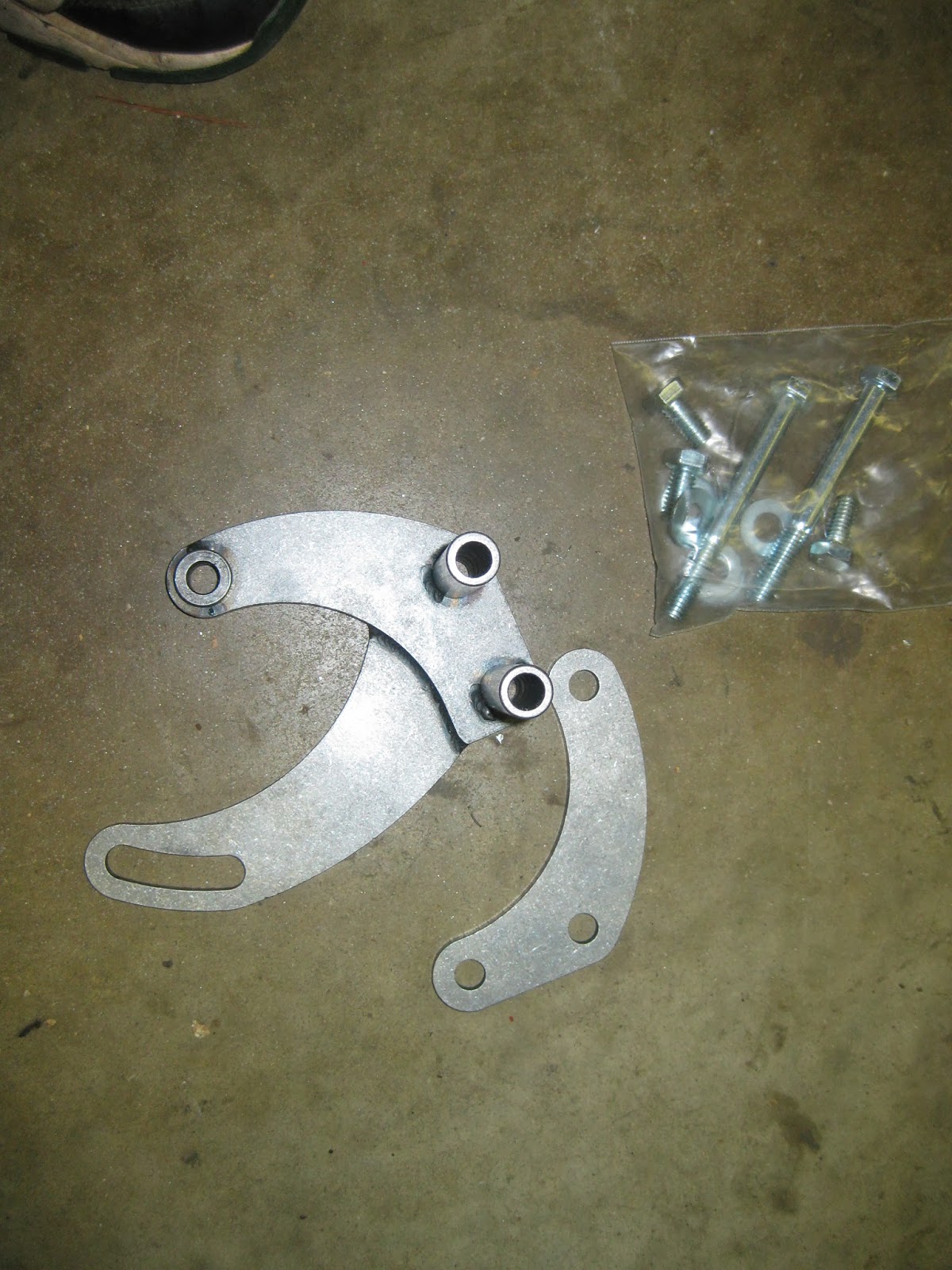 CHEVY C10 POWER STEERING PUMP & BRACKET