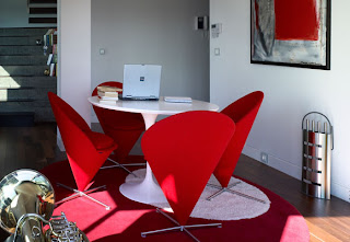 Decorando Dormitorios: Hermosas Salas con Colores Blanco y Rojo