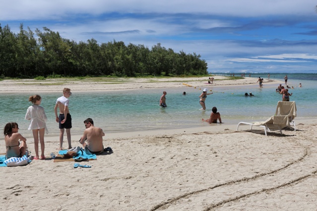 la forta corrent d'Ile Aux Cerfs