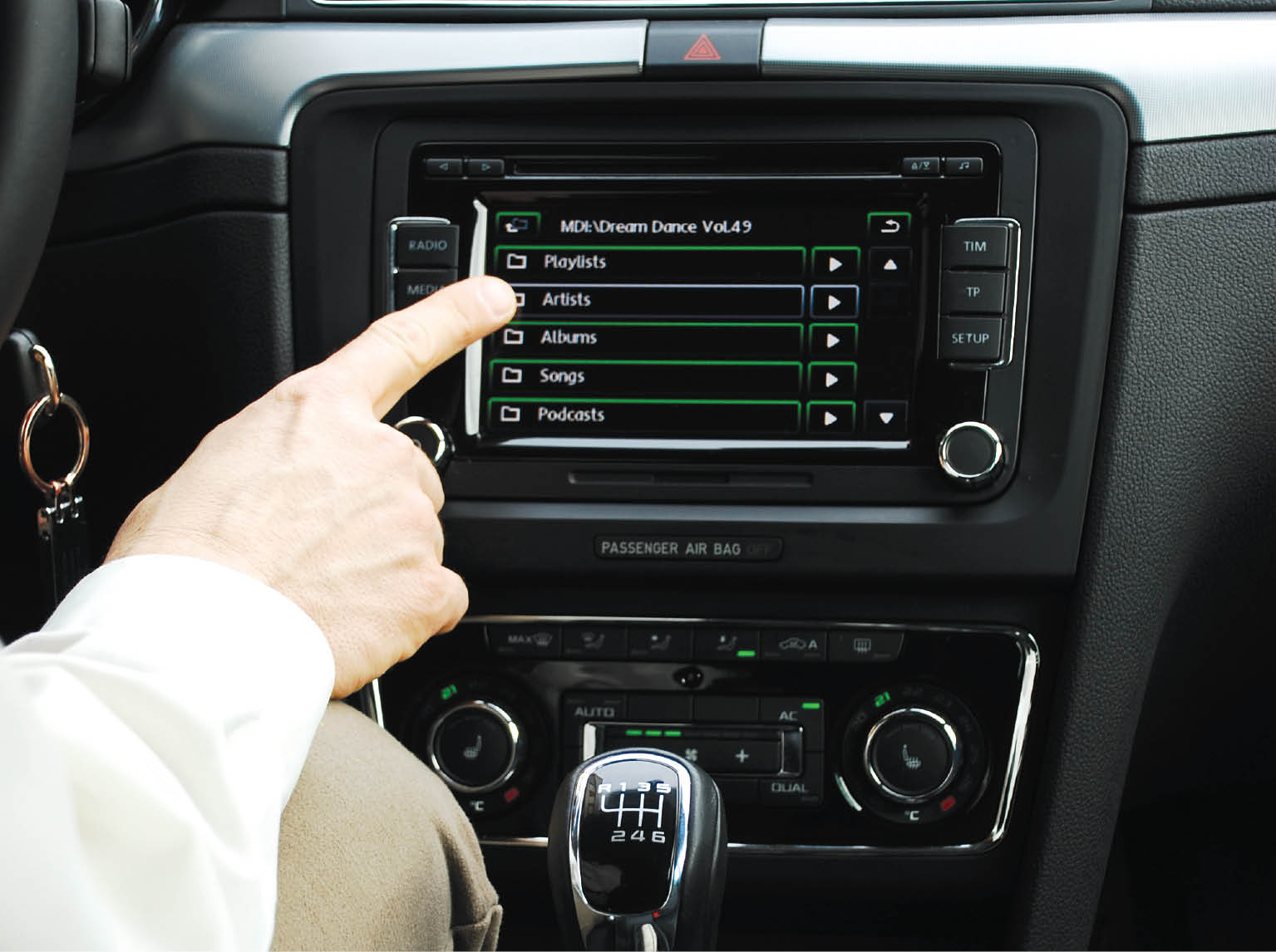 Как подобрать автомагнитолу. Car Audio Systems магнитола. Dension Audio Systems. Как правильно выбрать магнитолу в машину. Oxygen Audio o car - уникальная автомагнитола для вашего iphone.