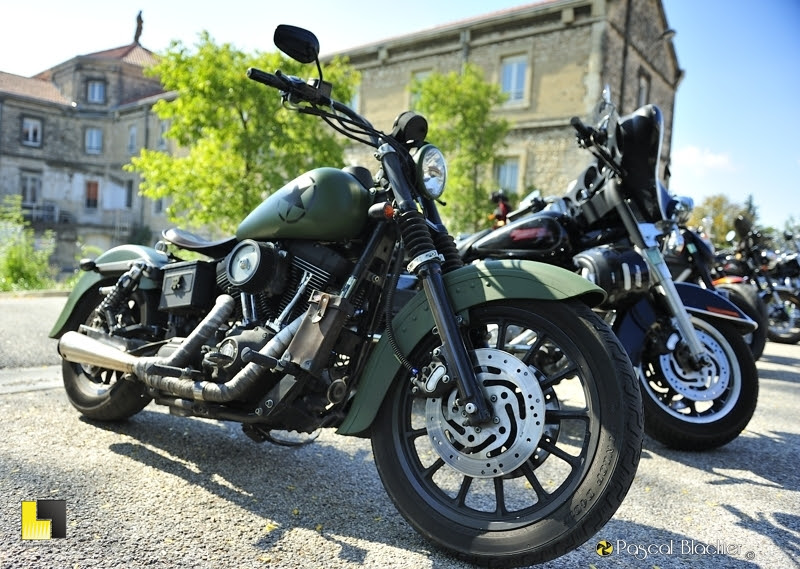 harley militaire rock bikes & uc car show donzere 2016 photo Pascal Blachier