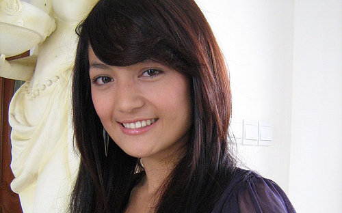 Biodata Imel Putri Cahyati & Foto Hotnya | Demit 88