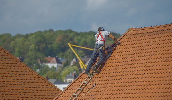 Winter Roofing | Professional Roofing Contractor | PintFeed