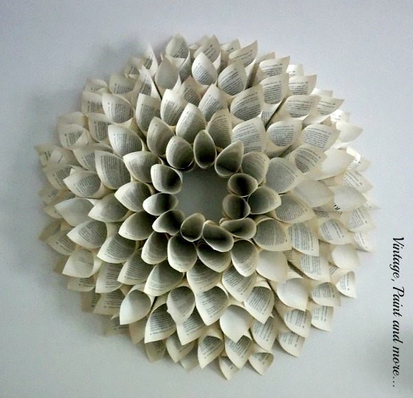 Vintage, Paint and more... how to make a wreath using pages from an old book