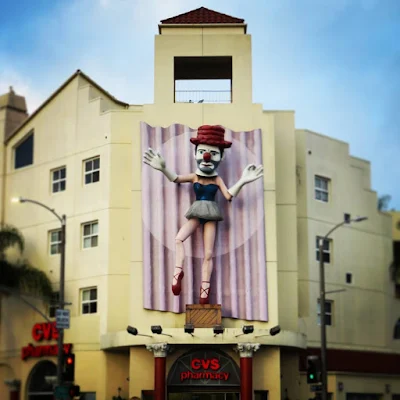 From Venice Beach to Santa Monica: Ballerina Clown