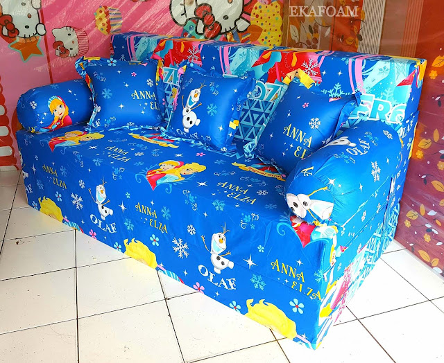 Sofa bed inoac frozen Anna elza biru Sofa bed inoac motif frozen Anna elza biru