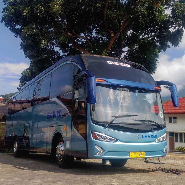Jelajah Nusantara dengan Bus Pariwisata Medan: Kenyamanan dan Keamanan di Setiap Perjalanan