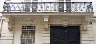 Balcon du 16 rue Debelleyme à Paris