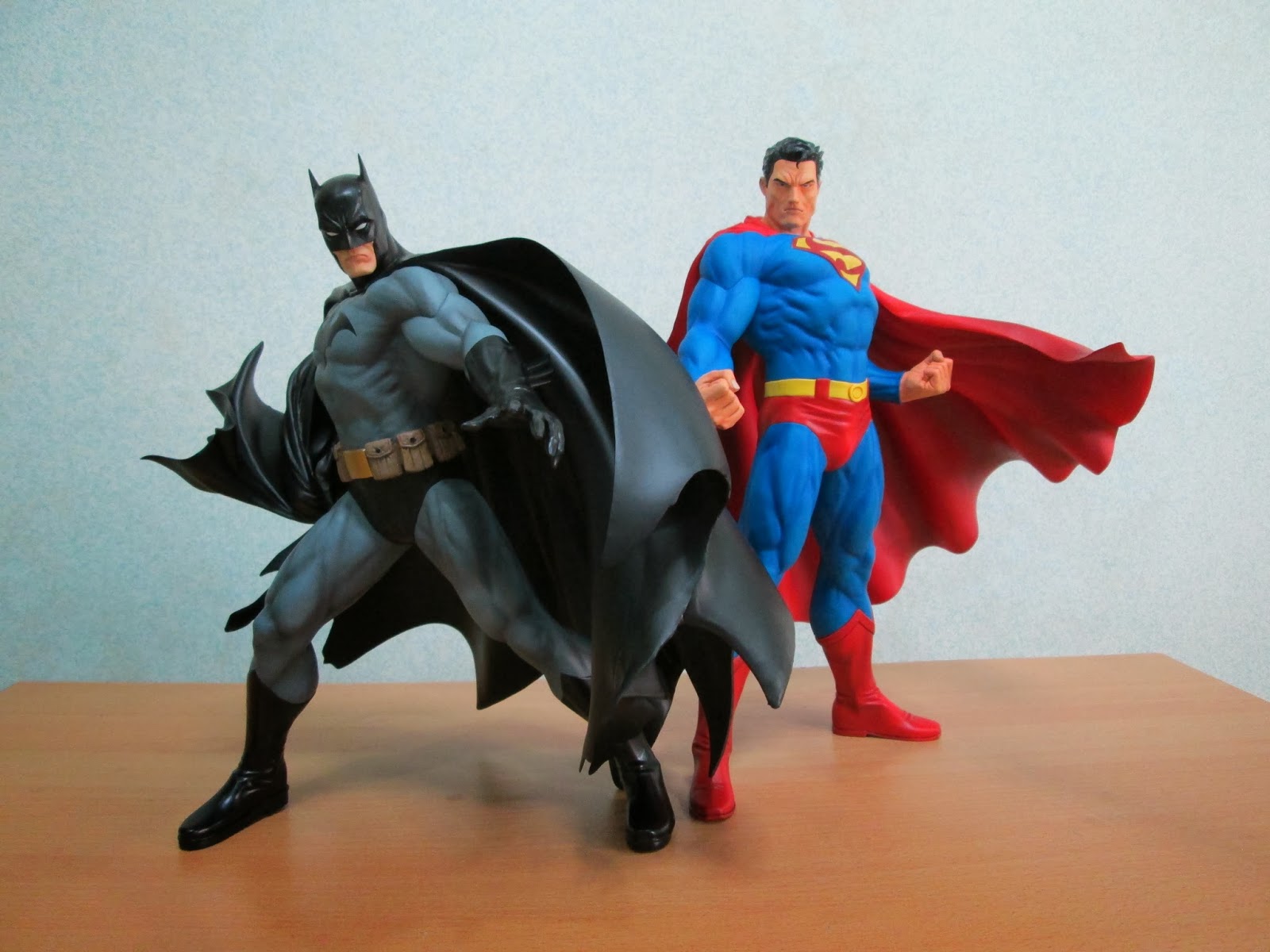 batman black costume artfx statue