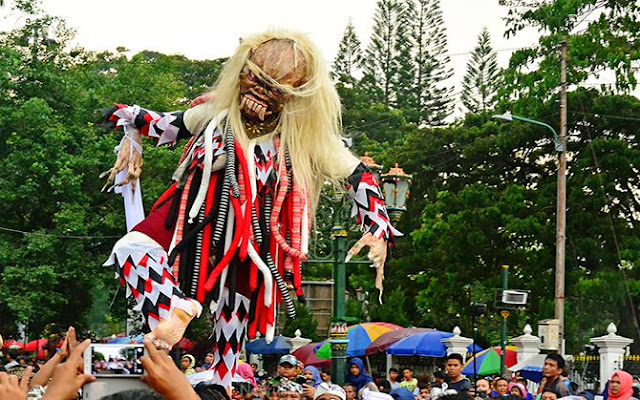Festival Ogoh-ogoh di Jalan Malioboro 2017 Festival Ogoh-ogoh di Jalan Malioboro 2017