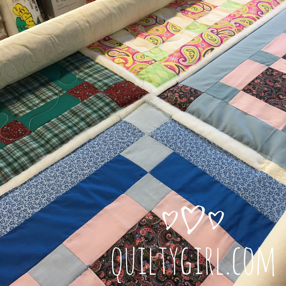 Alycia Quilts - Quiltygirl: Quilting more then 1 quilt at a time