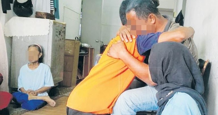 Anak lelaki amp emak dalam kereta 10