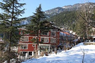 Hotel Greenfields Manali, Himachal Pradesh Hotel Greenfields Manali, Himachal Pradesh is a wonderful property to reside and refresh.