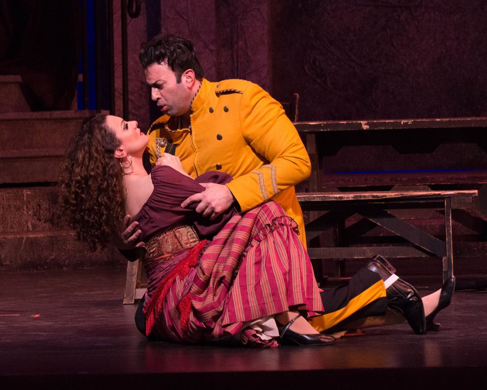 IN REVIEW: Mezzo-soprano SANDRA PIQUES EDDY in the title rôle (left) and tenor DINYAR VANIA as Don José (right) in Greensboro Opera's production of Georges Bizet's CARMEN, January 2017 [Photo © by Greensboro Opera]