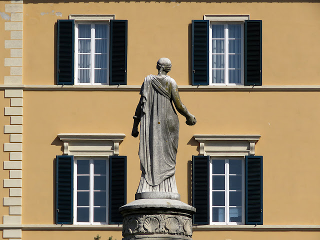 Statue of Hygieia, Parterre, Livorno