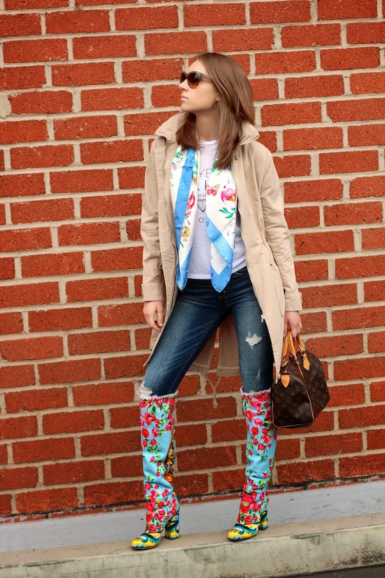Portier Buitenlander journalist LA by Diana - Personal Style blog by Diana Marks: Dolce Gabbana Sicilian  Floral Boots