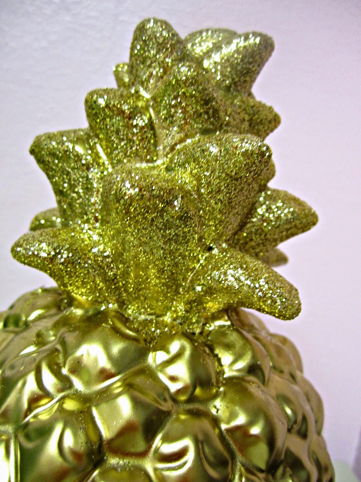 Fizzy Party Pineapple Glam DIY