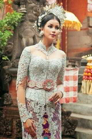 Contoh Baju Kebaya Bali Warna Puith Model Kebaya Bali Warna Putih