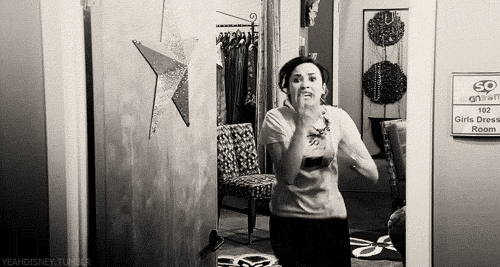 gif%2Batrasada.gif