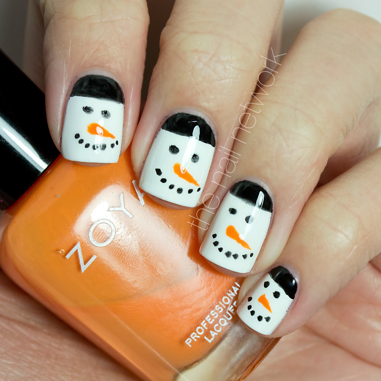 TDOCNAS: Day 3: Simple Snowman Nail Art - NailImplant