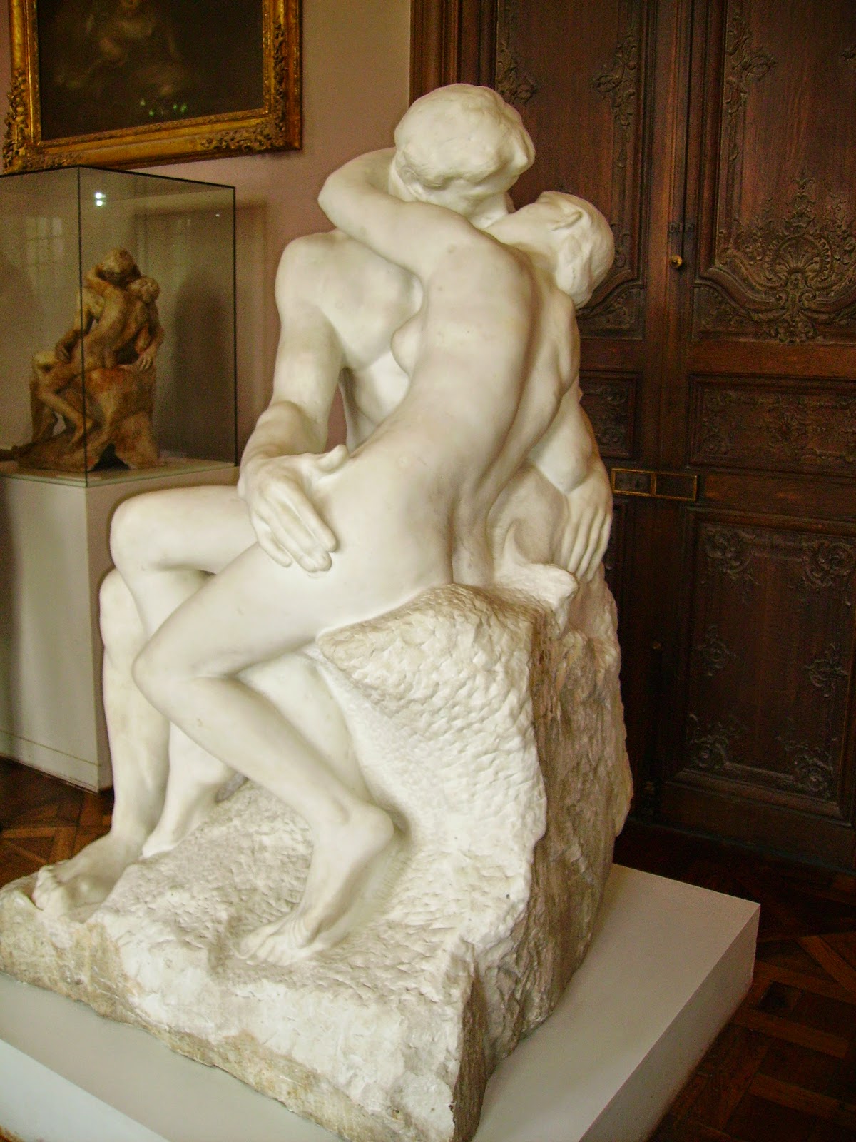 http://upload.wikimedia.org/wikipedia/commons/0/0e/Auguste_Rodin-The_Kiss-Rodin_Museum%2C_Paris.jpg