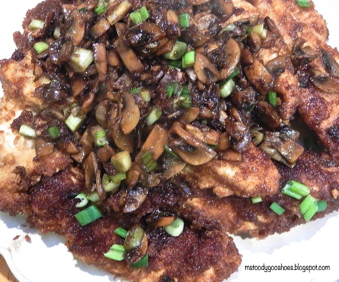 Ginger Soy Chicken with Mushrooms is a simple, one-pan meal bursting with flavor! | Ms. Toody Goo Shoes