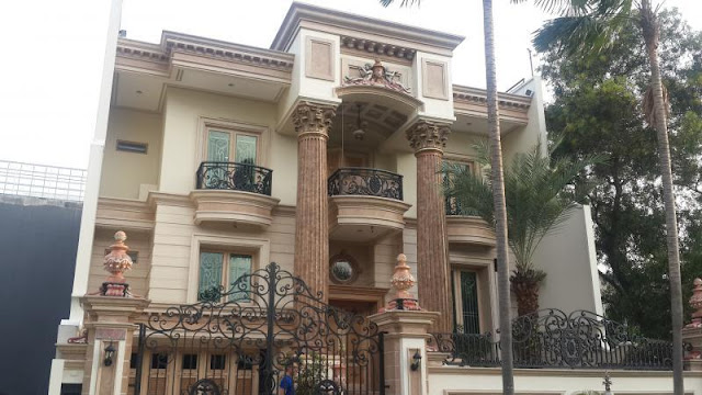 Gambar desain rumah eropa mewah klasik Gambar desain rumah eropa mewah klasik