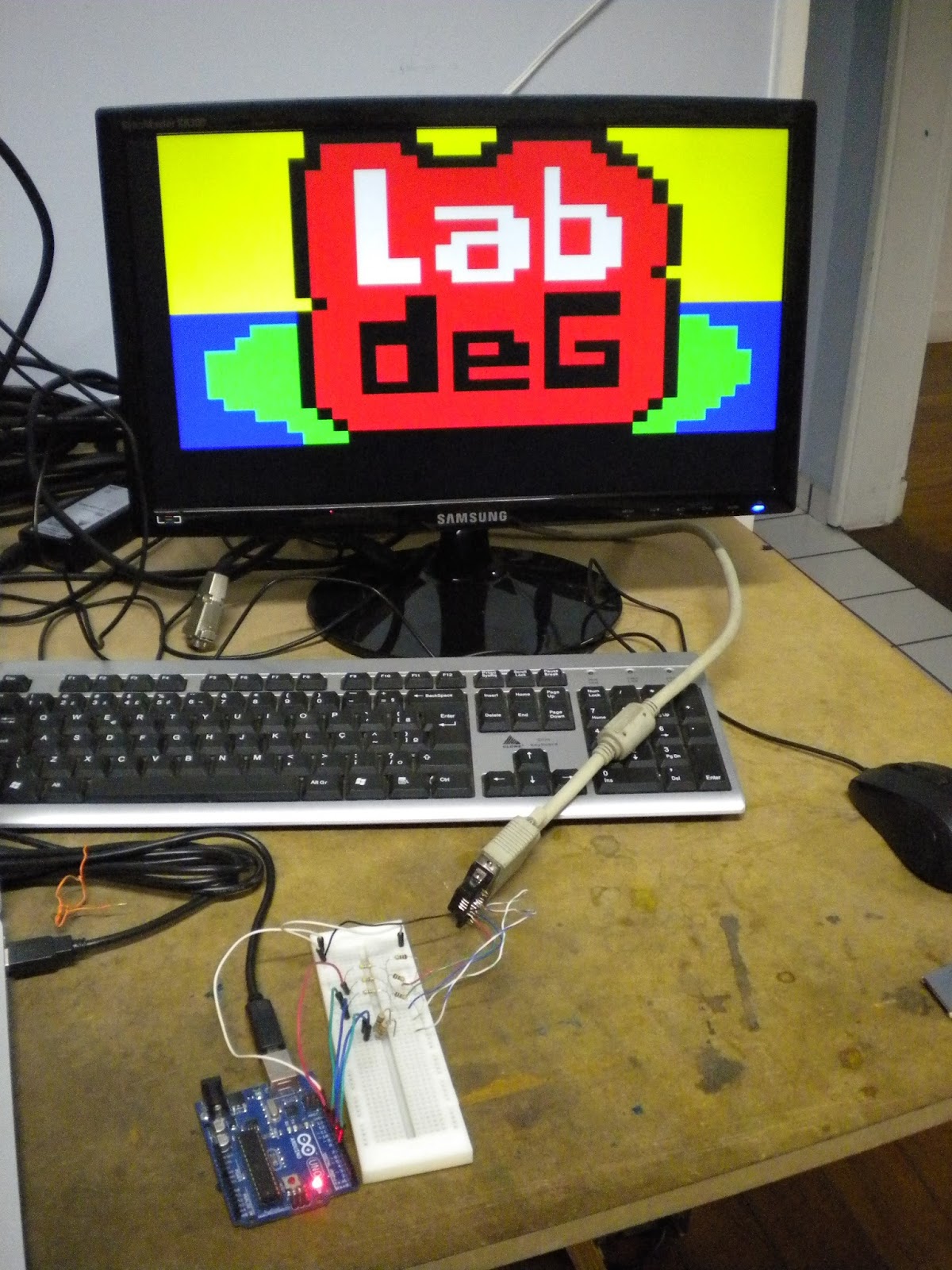 Arduino tehNiq: Arduino on VGA display