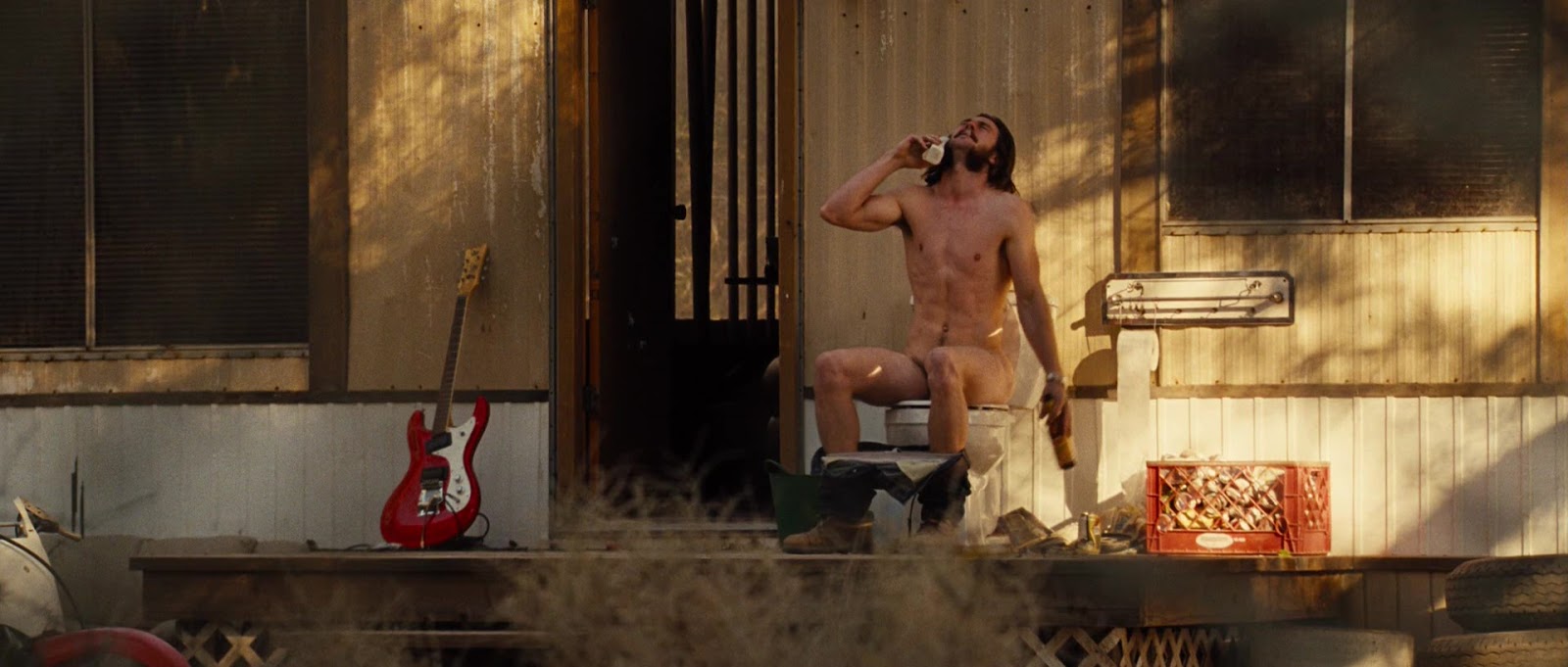 Aaron Taylor-Johnson nude in Nocturnal Animals.