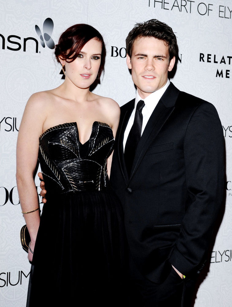Hollywood Rumer Willis With Her Boyfriend Micah Alberti In Images And Photoes 2012