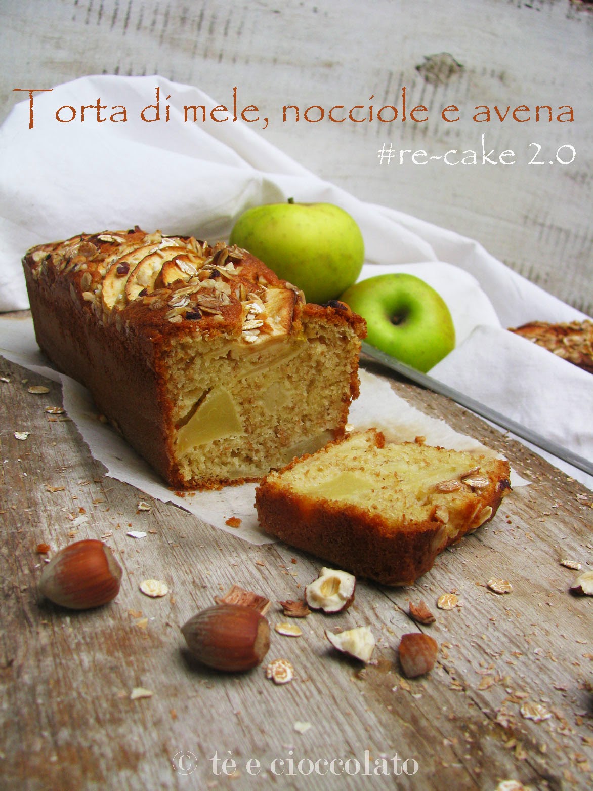 torta di mele, nocciole e avena